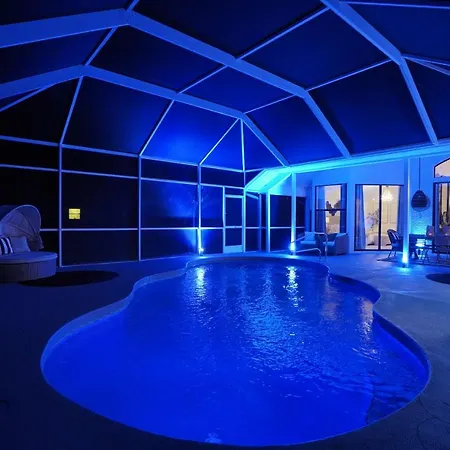 Exquisite 4-Bedroom Villa With Heated Pool Sarasota Area